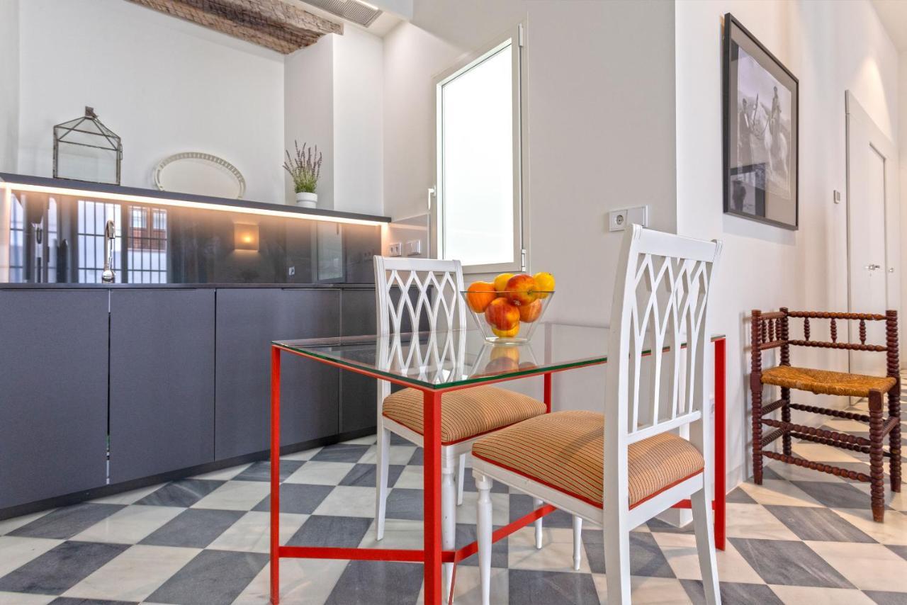 Genteel Home San Laureano Sevilla Exteriör bild